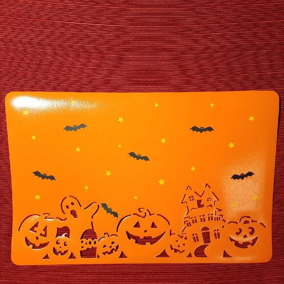 Halloween Table Decorations - Picture 6 of 6